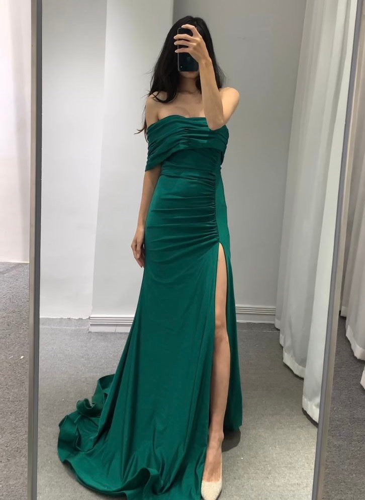 Fancy One Shoulder Green Maxi (M)