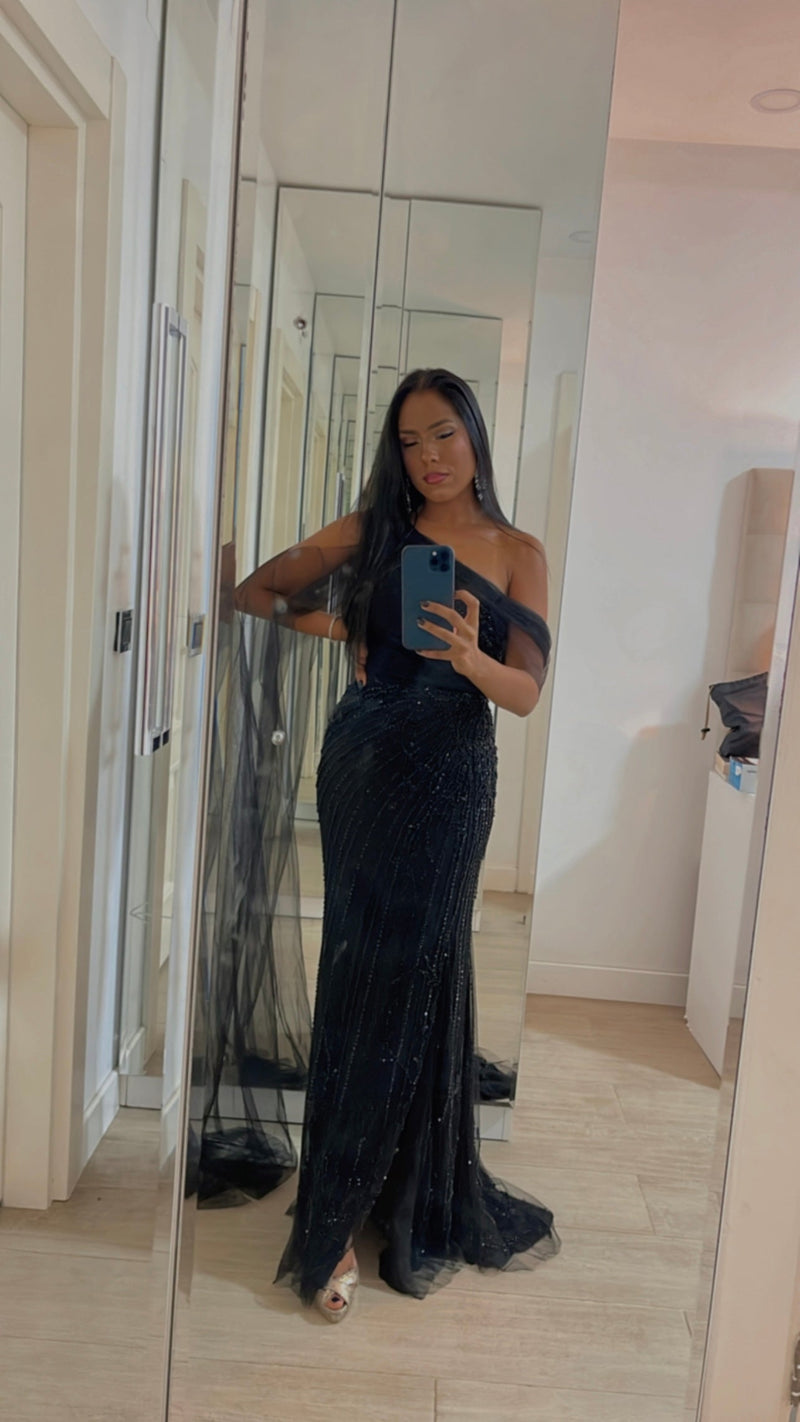 Fancy Embroidered Black Gown (XS)